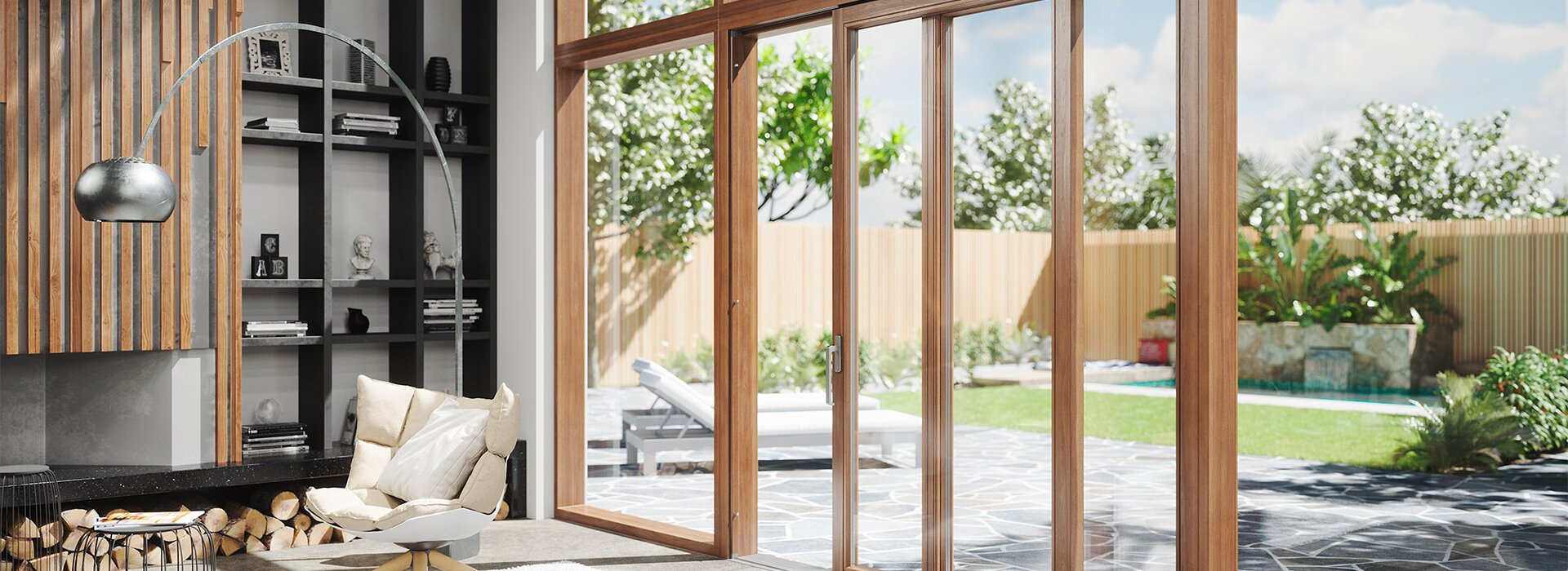 Moderner Wohnraum mit großer Hebeschiebetür aus Holz und Gartenblick